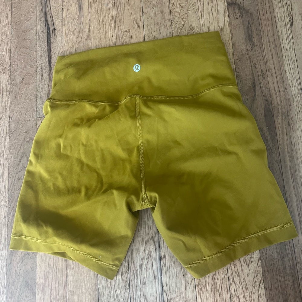 Lululemon bike shorts